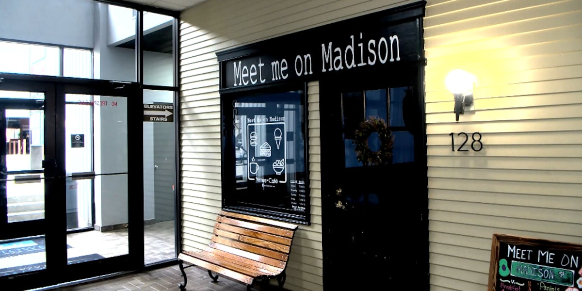 Small business becomes latest not to renew lease with Peoria’s Twin Towers