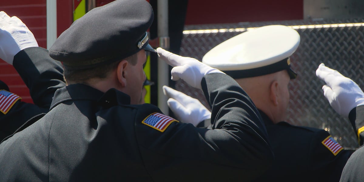 ‘Obviously a big loss’ as Central Illinois first responders bid farewell to 23-year-old firefighter ‘Obviously a big loss’ as Central Illinois first responders bid farewell to 23-year-old firefighter