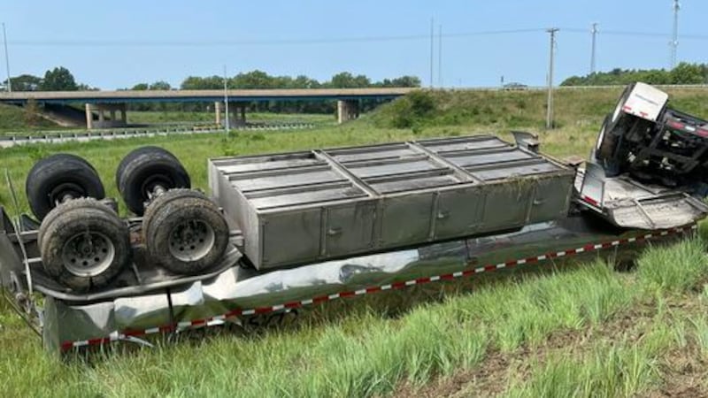 Kickapoo Public Ramp UPDATE: Peoria HazMat team finds no danger after semi-tanker rollover ...