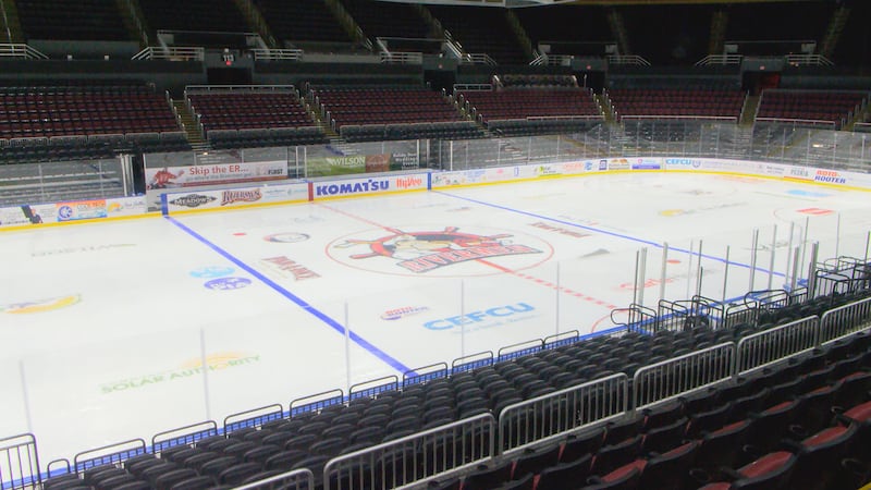 Peoria Civic Center unveils new ice ahead of Rivermen season